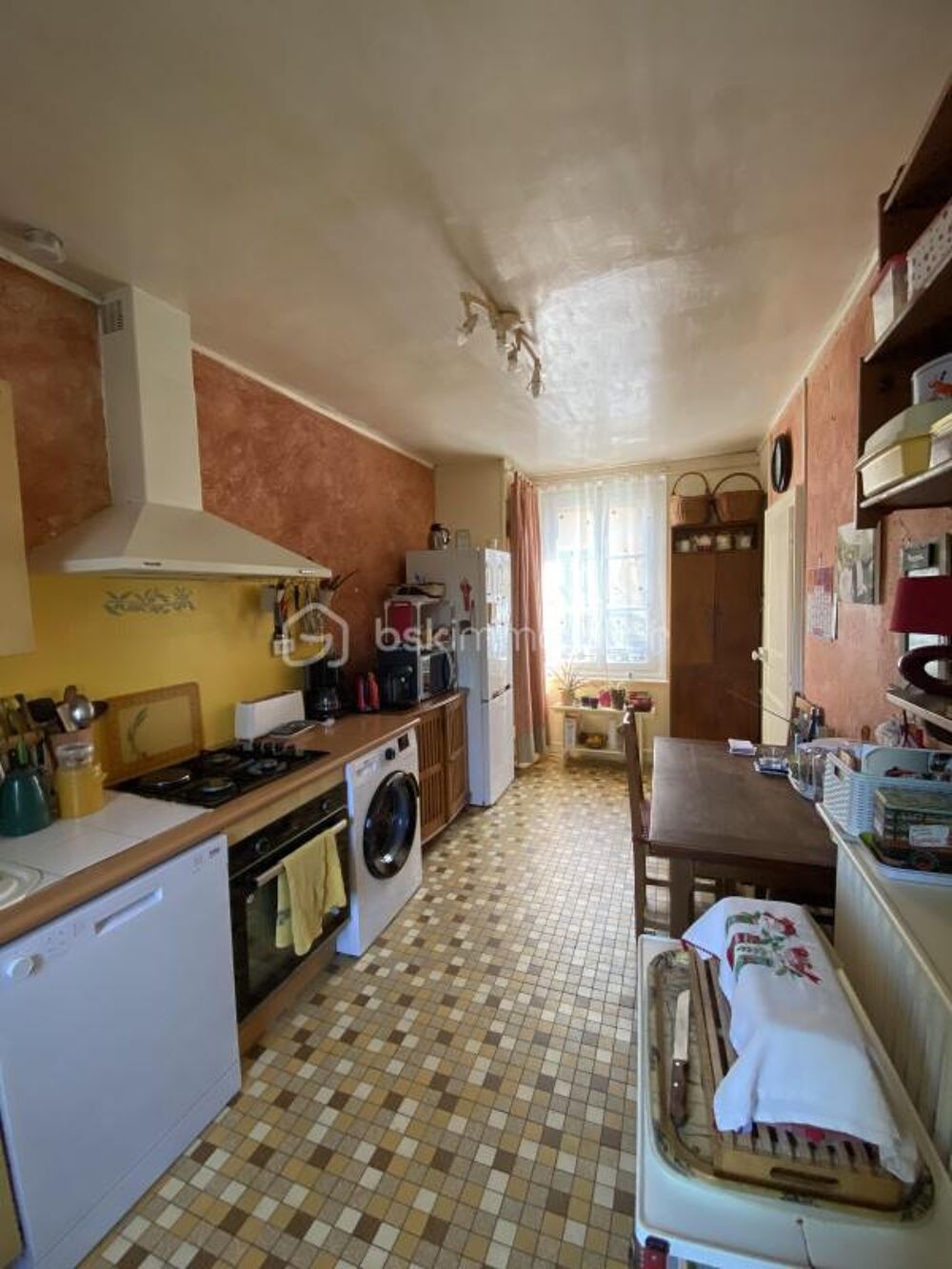 **Charmante Maison Ancienne au Coeur d'Anet  Calme et Authenticité à 1h30 de Paris**