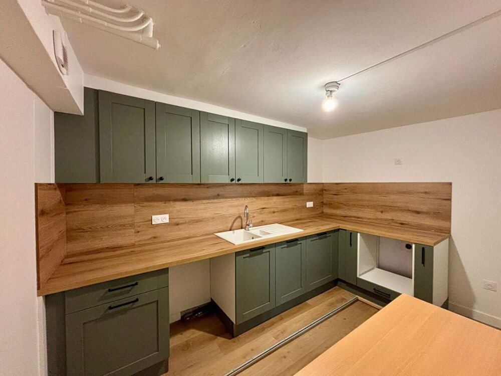 Appartement Nevers 3 pièce(s) 95 m2 - 2 chambres - Rez-de-chaussée - dépendance - pas de travaux