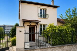 Vente Maison Maison 6 pièces A RENOVER avec grand jardin à Avon Avon