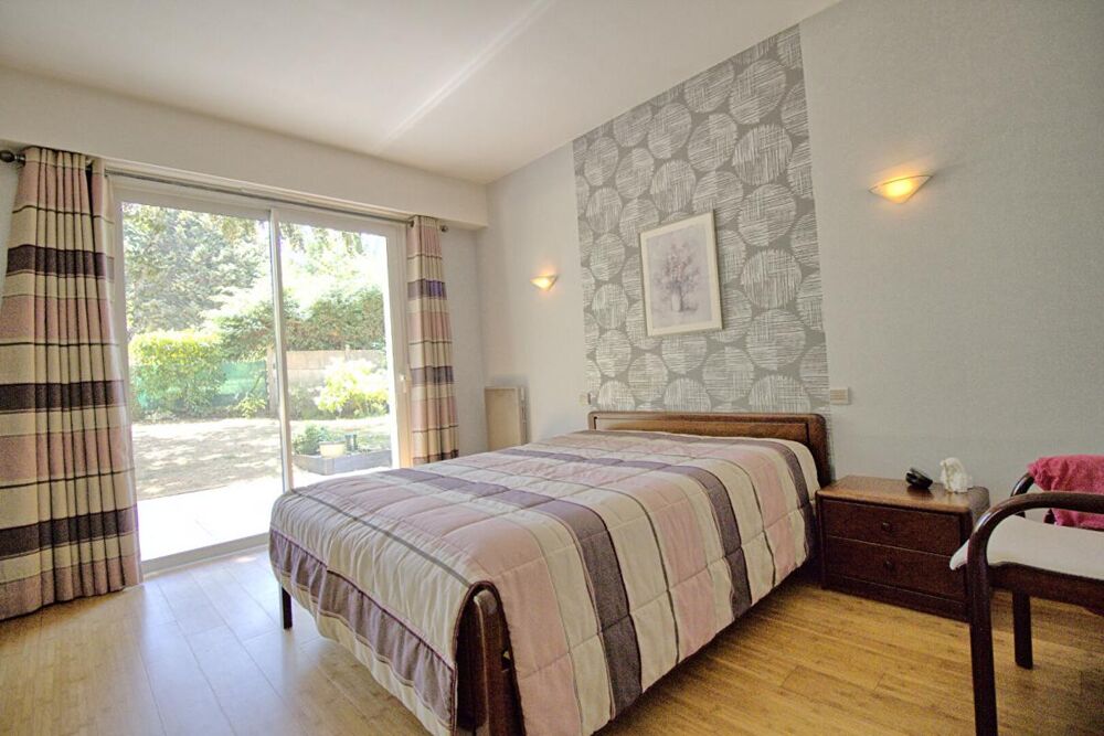 Vente Maison Maison au Parc de la Haye à Avrillé, 8 pièce(s) sur 190 m2 habitables Avrille
