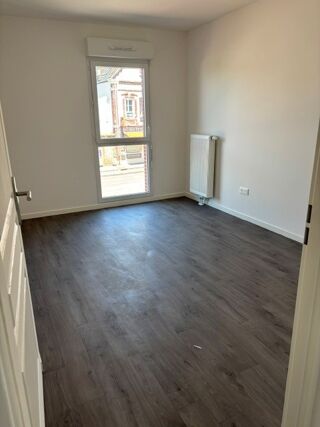  Appartement à louer 3 pièces 55 m²