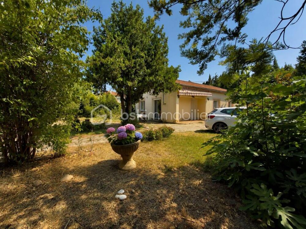 Orange  Maison de plain-pied entièrement rénovée avec jardin arboré et fort potentiel d