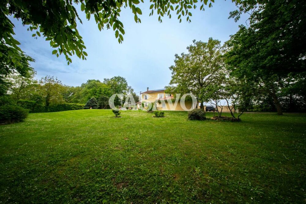 Vente Maison 7 pièces de 190m² - 38540 Heyrieux