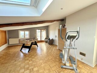  Maison  vendre 10 pices 320 m