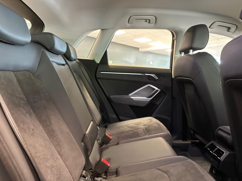 Q3 II 40 TFSI 190 DESIGN LUXE QUATTRO S tronic 7 2019 occasion 78240 Chambourcy