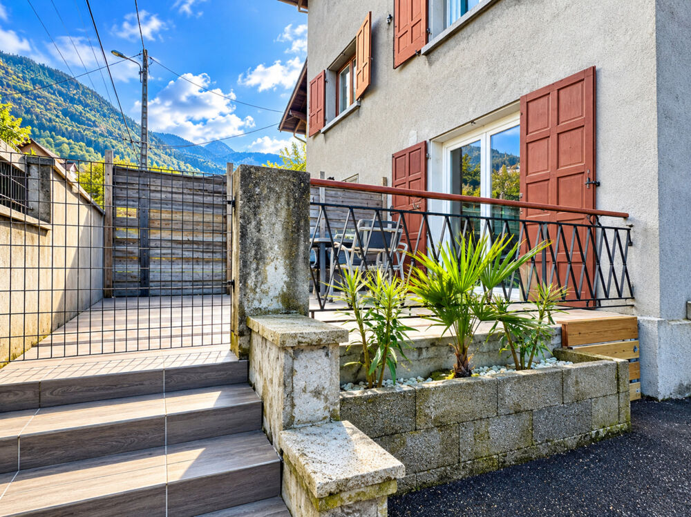 Vente Maison ALBERTVILLE – Maison rénovée de 147,64 m² – 4 chambres – Terrain 237 m² Albertville