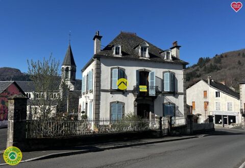   CENTRE-BOURG IMMEDIATEMNT HABITABLE Maison - 9 pi�ce(s) - 300 m�