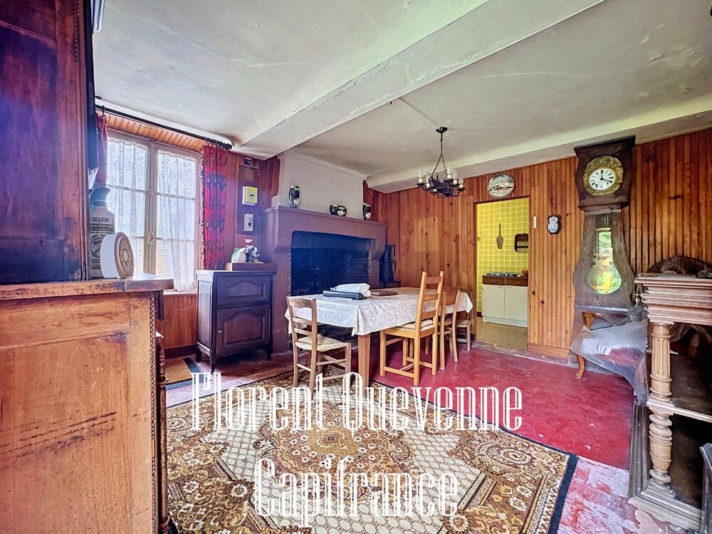 JORT  Maison de bourg en pierre avec dépendances et jardin