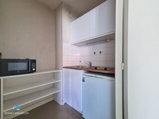  Appartement à louer 1 pièce 32 m²