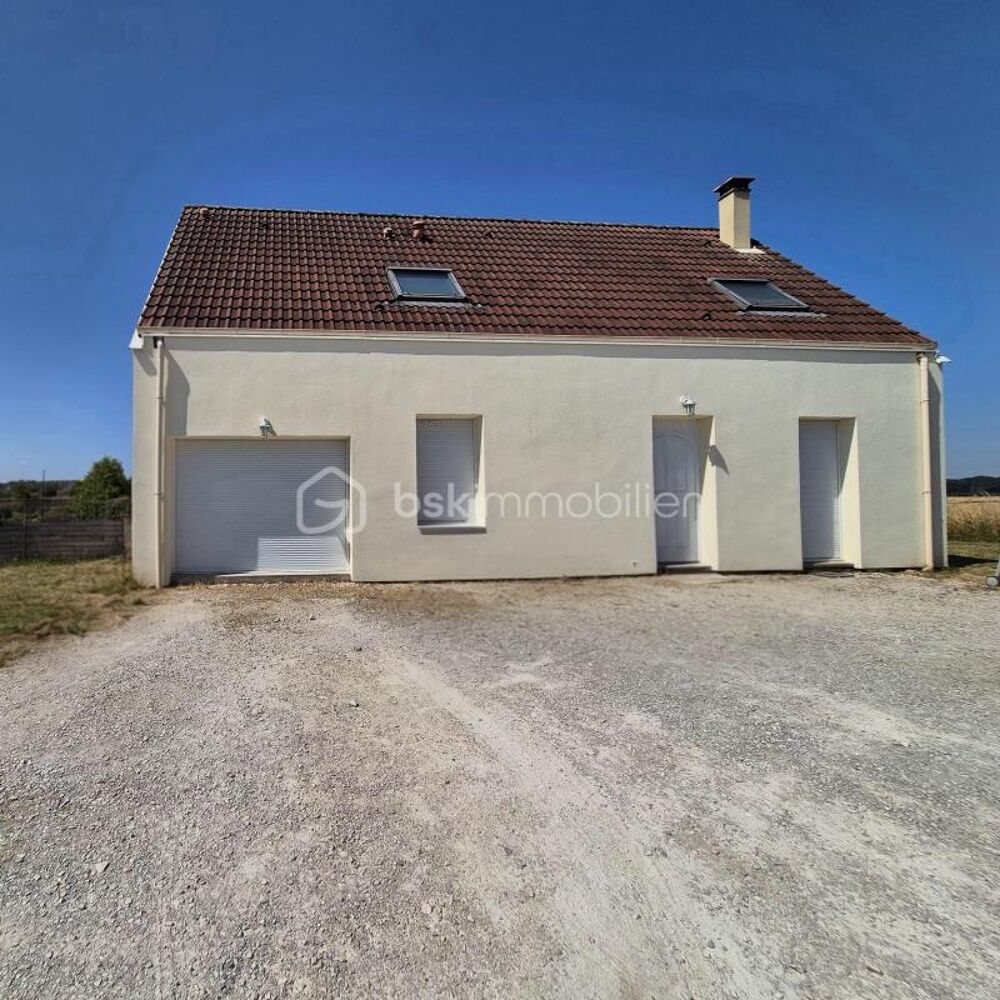 Maison . 6 pièces . 120 m²