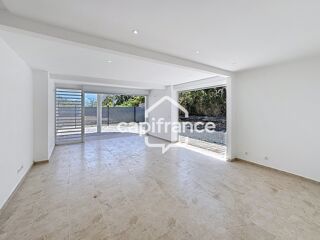  Immeuble à vendre 15 + pièces 529 m²