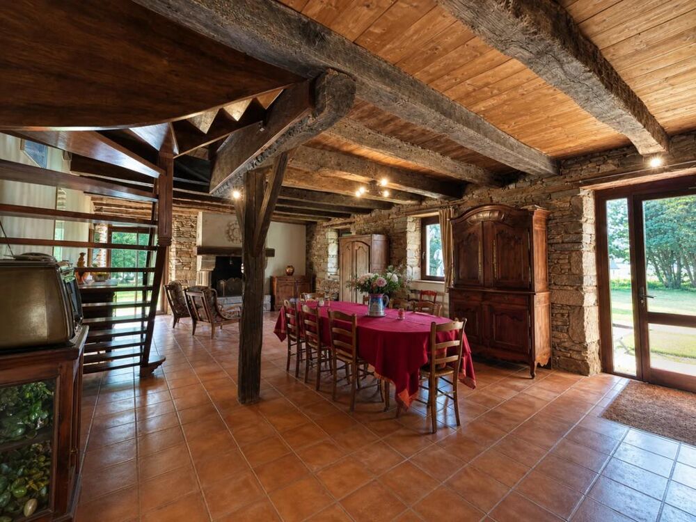 Maison de 8 pièces de 235 m² à Loudéac