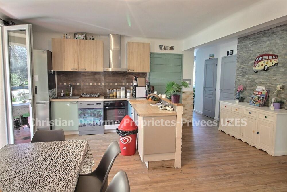 � vendre  Villa Uz�s (30700)