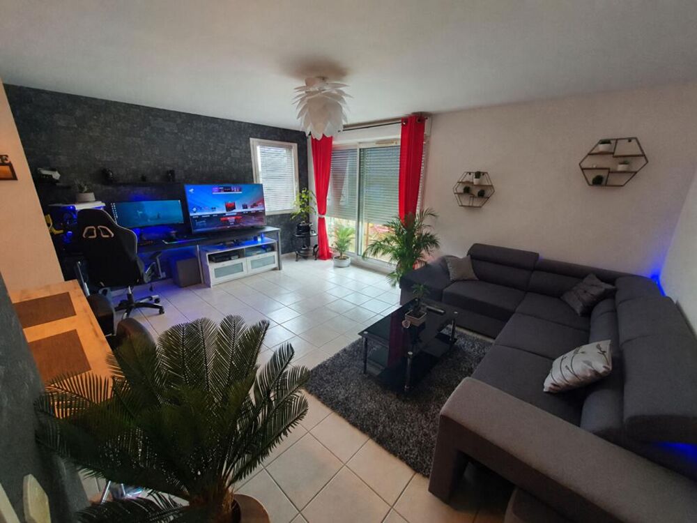 Vente Appartement Appartement T2 avec double vue Etang  et une place de parking Istres