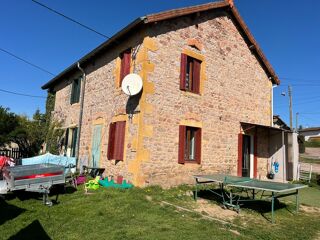 Maison 12 pièces 171 m² · à Chauffailles · 171 m² · 158 000 €