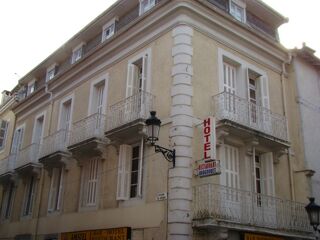  Immeuble à vendre 15 + pièces 450 m²