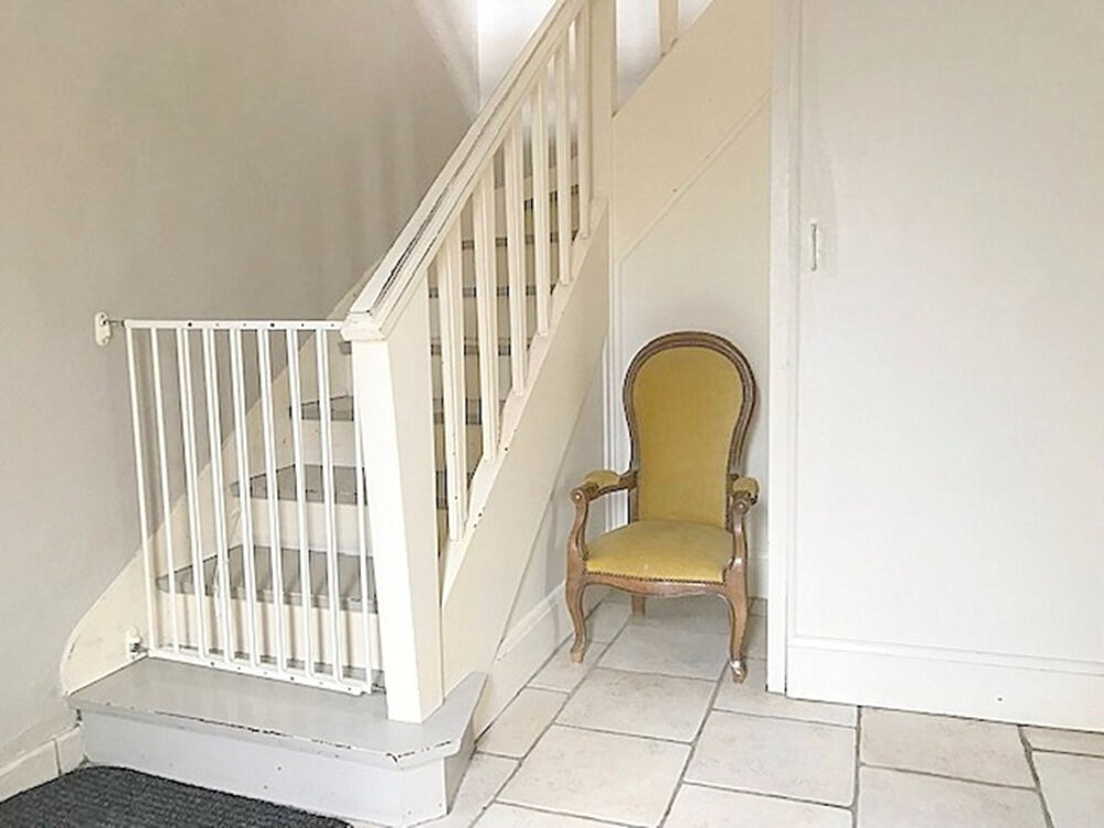Vente Maison Maison familiale + LOCAL COMMERCIAL libre + dépendances et piscine La ronde