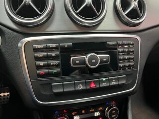 Classe CLA 220 CDI Fascination 7-G DCT A 2013 occasion 06700 Saint Laurent Du Var