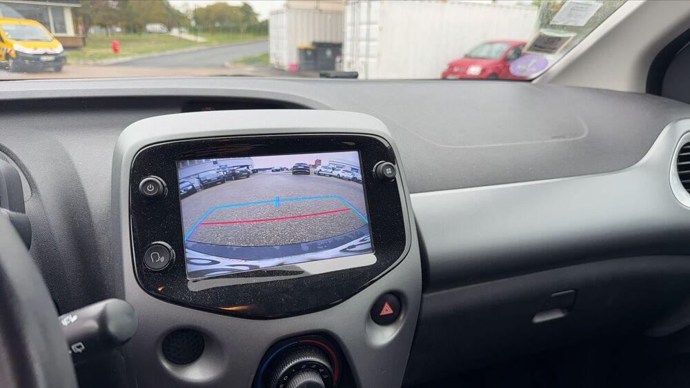 Aygo 1.0 72 X-Play 2019 occasion 76140 Le Petit Quevilly