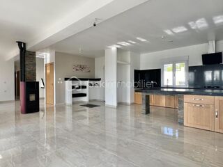  Maison � vendre 8 pi�ces 170 m�