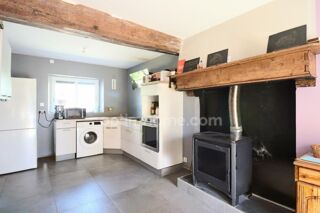 Vente Maison Maison de Village 87 m²- 4 Pièces - 2 Chambres - Gite à rénover - Grange - Dépendances sur parcelle de 1238 m² - SAINT LEGER MAG Saint leger magnazeix