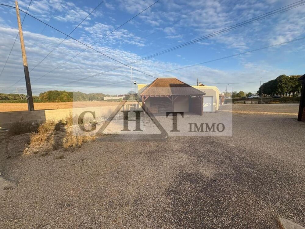   Entrepôt indépendant 170 m² + TERRAIN 350 m² à louer – Vert ST DENIS Vert saint denis