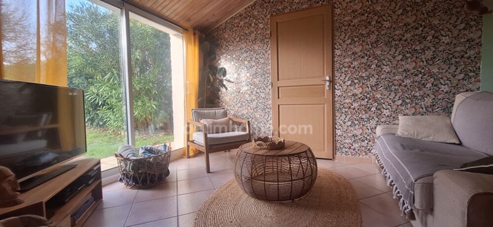 ? Charme de la pierre à 8 min des plages  110 m²  Véranda récente  Jardin clos  ANGLES (85)