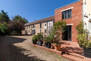 Vente Maison Corps de ferme de caractère – 600 m² habitables – 1 807 m² de terrain Soignolles en brie