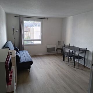  Appartement à louer 1 pièce 19 m²