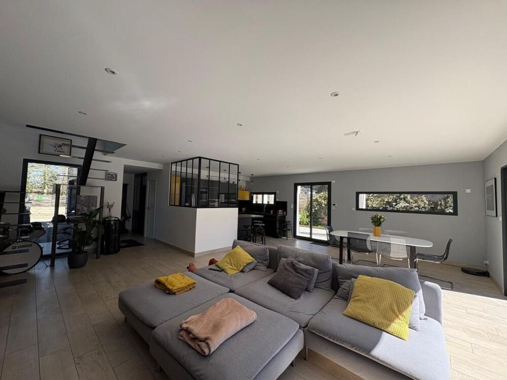 Vente Maison 7 PIÈCES de 161m² + PARKING - SAINT-AUBIN-DE-MÉDOC Saint aubin de medoc