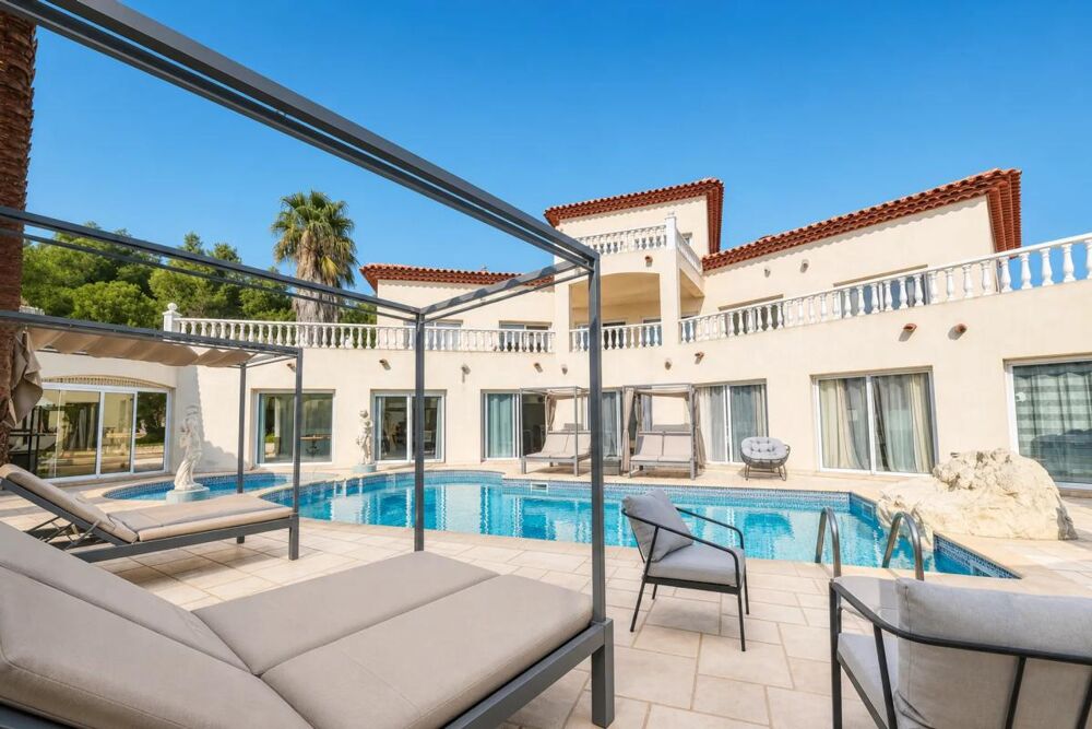 Vente Propriété/Château Exceptionnelle maison de 547 m² à Bages Bages