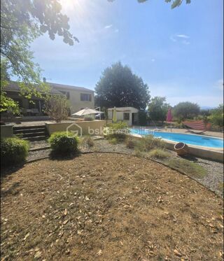  Villa à vendre 6 pièces 134 m²