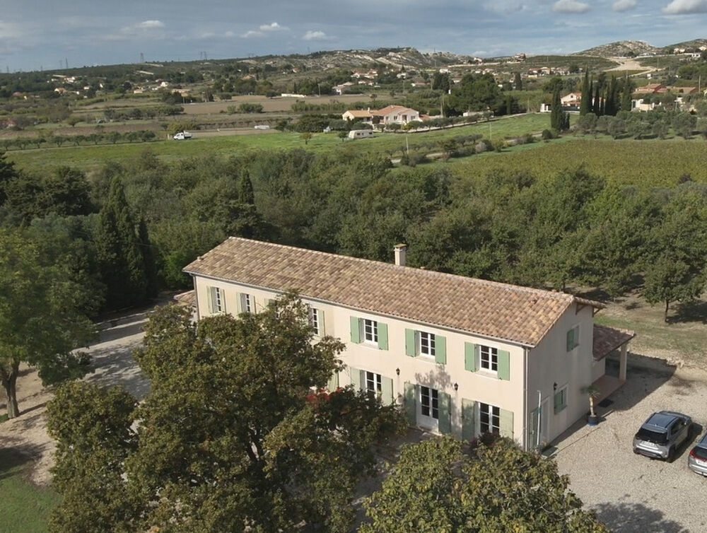 Vente Maison BASTIDE à vendre 10 pièces MARTIGUES (13) garage terrain 3,4 hectares proche mer Martigues