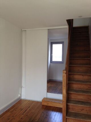  Appartement à louer 3 pièces 64 m²