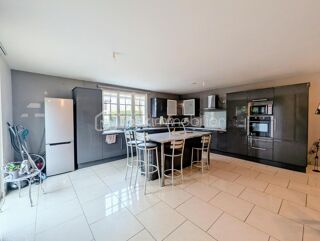  Maison  vendre 5 pices 123 m