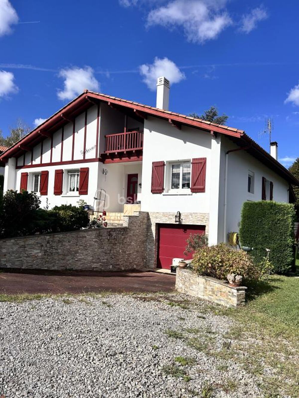 Vente Maison A Espelette, maison de 223 m2 avec piscine, studio indépendant et jardin de 1800 m2 Espelette
