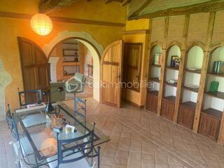  Maison à vendre 15 + pièces 1200 m²