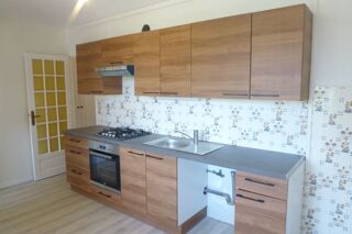  Appartement à louer 5 pièces 91 m²