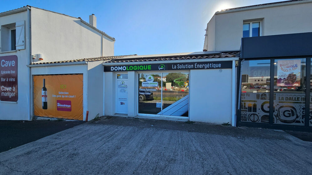   Local/bureau à louer proche de LA ROCHELLE / LAGORD (17), SANS DROIT d'ENTREE, TOUTES ACTIVITES COMMERCIALES BUREAUX SHOWROOM, 2 