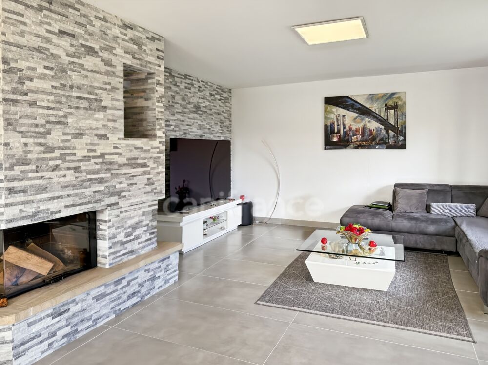 Vente Maison Maison à vendre 8 pièces PREVESSIN MOENS (01) Prevessin moens