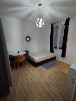  Appartement à louer 1 pièce 20 m²