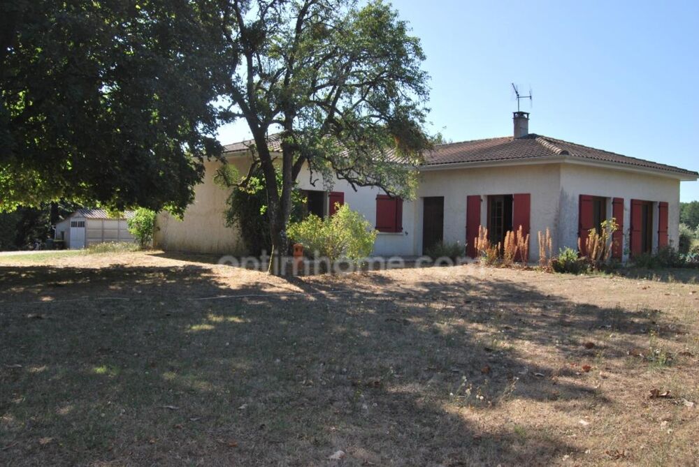 Vente Maison Belle maison familiale de plain pied de 140m2 avec piscine La rochefoucauld