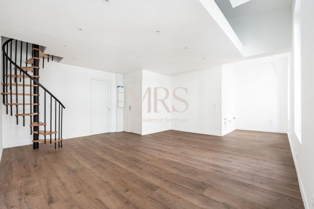 Vente Appartement Bel appartement atypique Paris 18 Paris 18