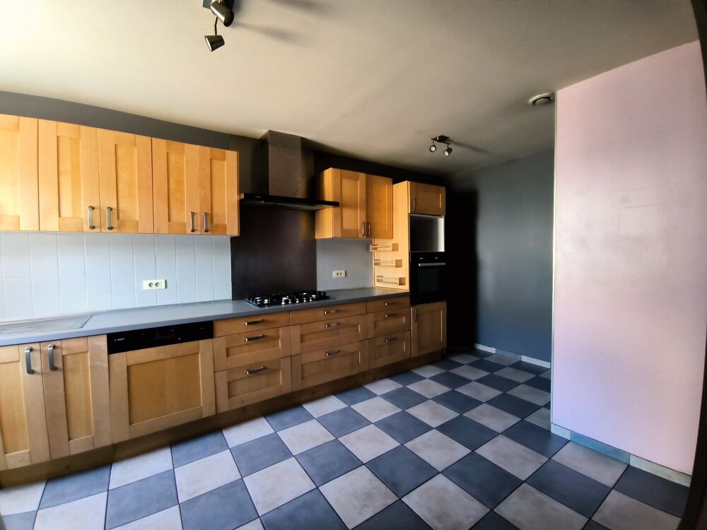 Maison de village 130m² et 62m² de potentiel -3 chambres-Bureau-caves