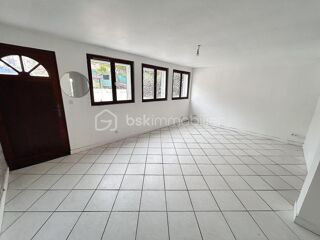  Appartement à louer 3 pièces 74 m²