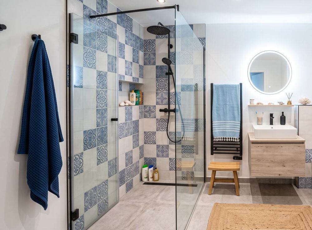 Vente Appartement A 2 pas de la PLAGE ET DES COMMERCES ***SUPERBE appartement CLIMATISÉ en DERNIER ÉTAGE avec GRAND BALCON et 2 PLACES DE PARKING Saint georges de didonne