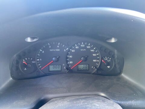 Transit Fourgon 2.0 DI 86cv -- VENTE A PRO 2005 occasion 31000 Toulouse