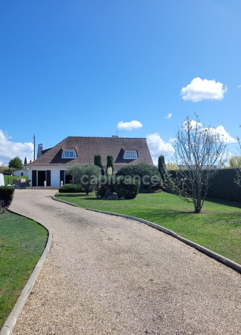 Dpt Gironde (33),A vendre à CUNEZAIS proche de SAINT-ANDRE-DE-CUBZAC, maison de caractère 298 m² avec terrasse couverte très agr