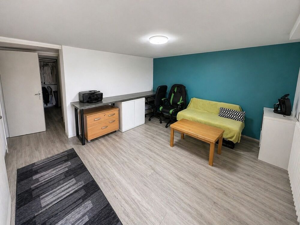 À vendre  Maison familiale avec sous-sol aménagé sur terrain de 800 m²
