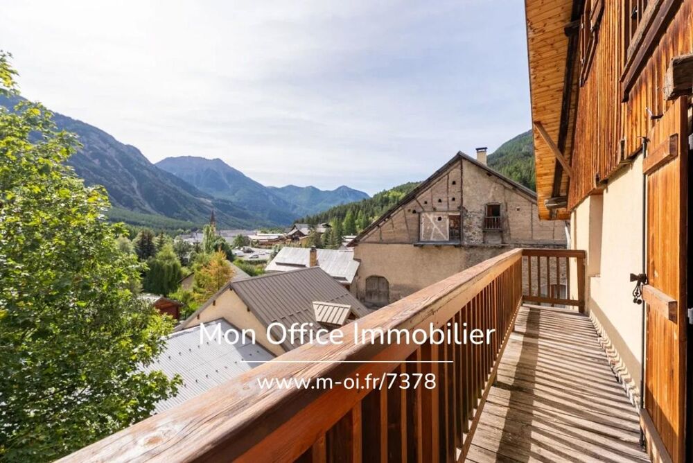 à vendre  Maison Val-des-Prés (05100)